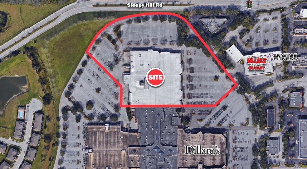 More Photos Of 3800 US Highway 98 N, Lakeland Department Store For Lease