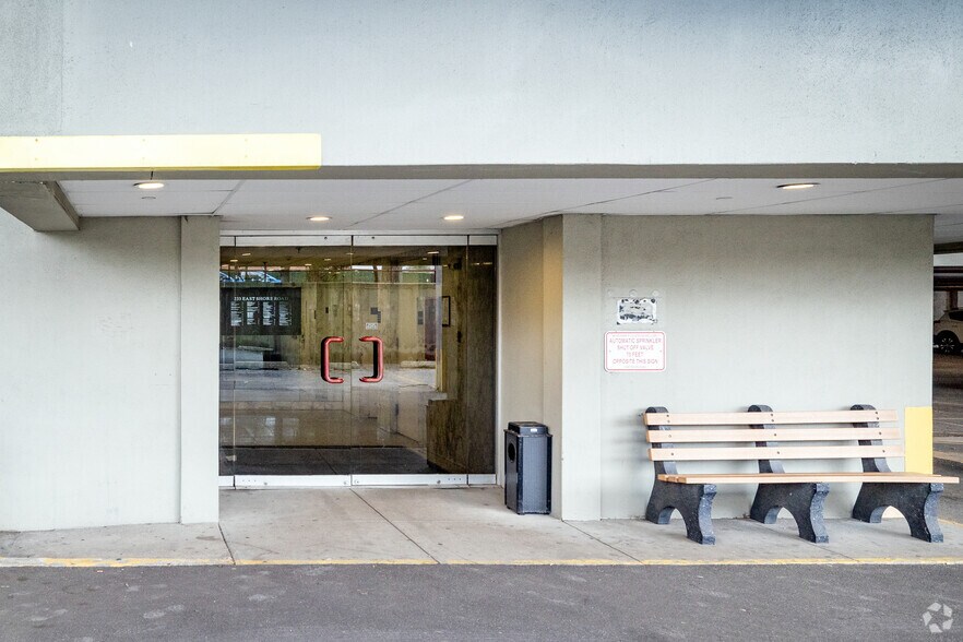 More Photos Of 233 E Shore Rd, Great Neck Medical For Lease