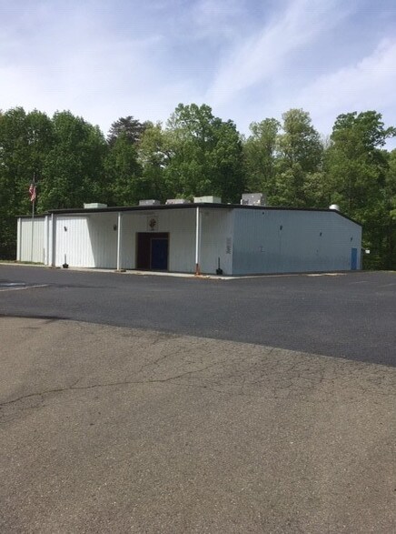 Primary Photo Of 13386 Telegraph Rd, Woodbridge Lodge Meeting Hall For Sale