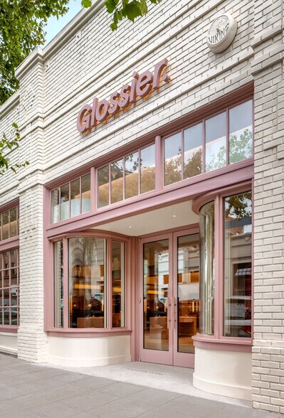More Photos Of 1514 10th Ave, Seattle Freestanding For Lease