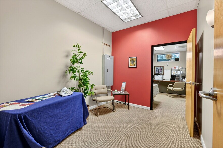 More Photos Of 5257-5265 NE Martin Luther King Blvd, Portland Office For Sale