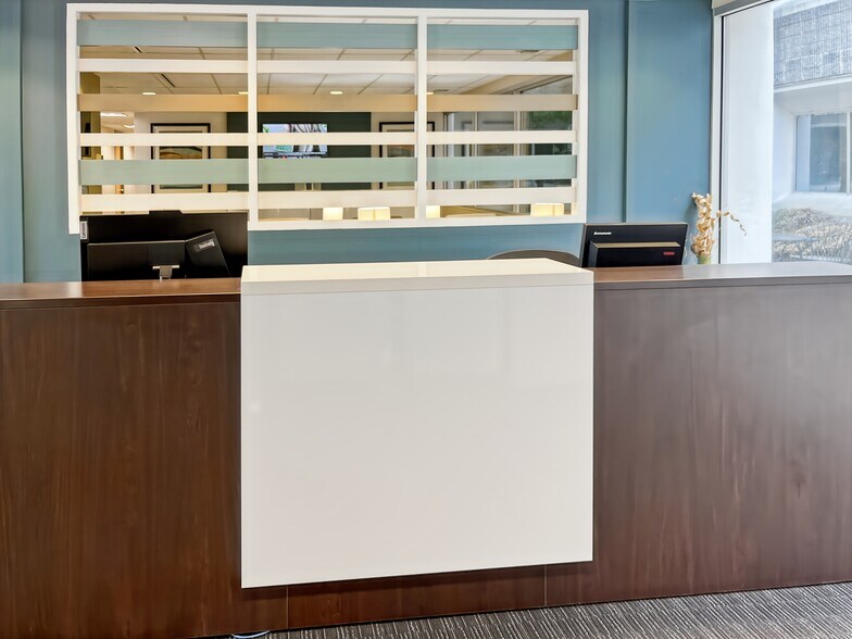 More Photos Of 80 Orville Dr, Bohemia Coworking Space