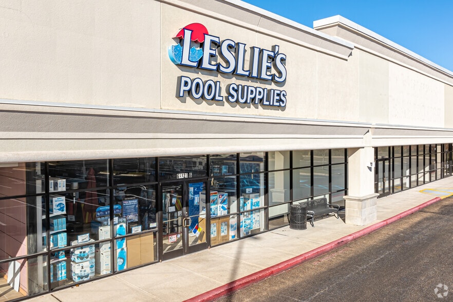 More Photos Of 61101-61125 Airport Rd, Slidell Unknown For Lease