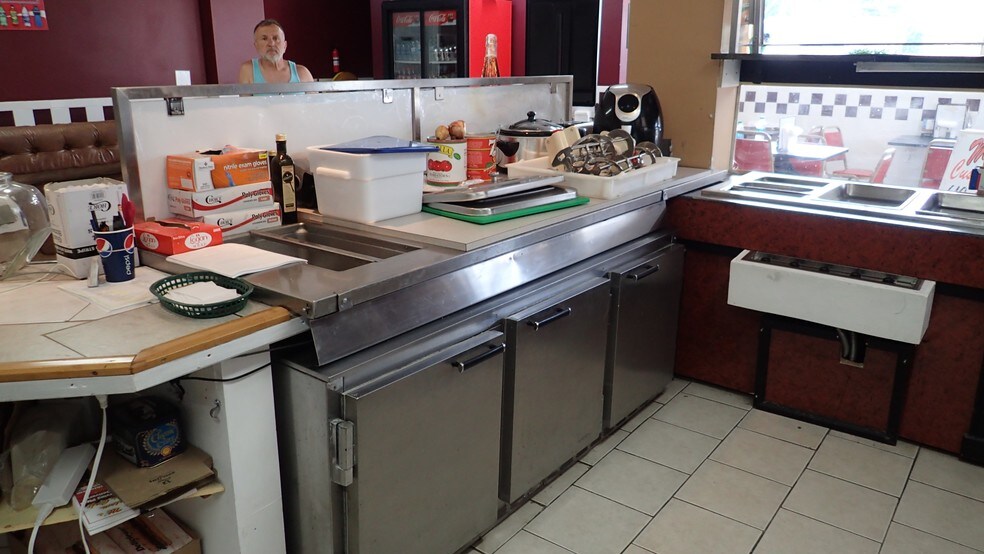 More Photos Of 1130 Pembroke Rd, Bethlehem Storefront Retail Residential For Lease