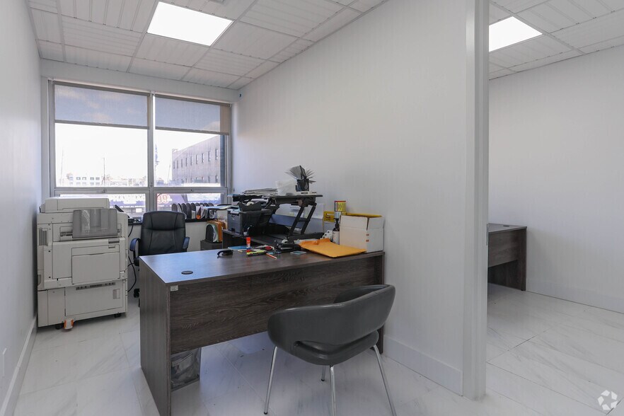 More Photos Of 91 N Franklin St, Hempstead Office For Sale
