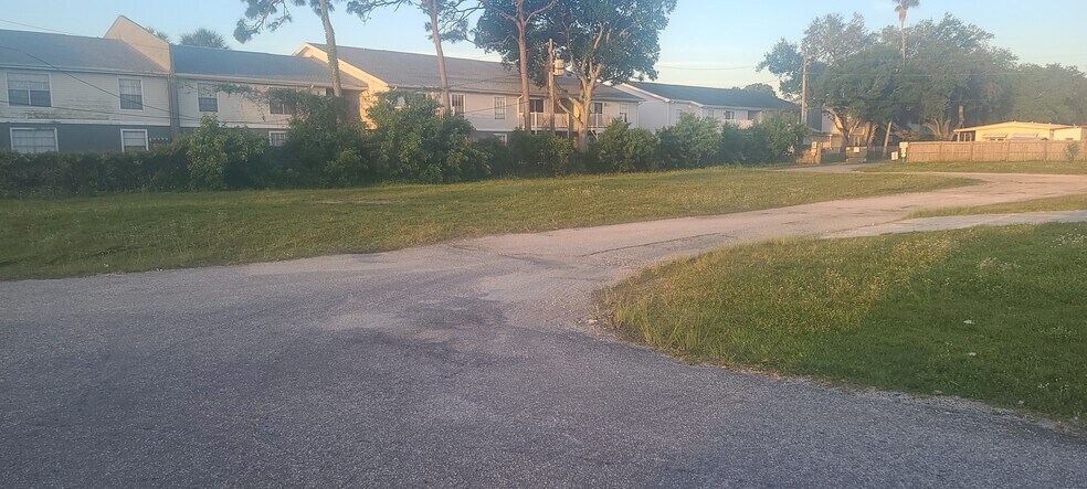 More Photos Of 300 Starkey, Largo Land For Sale