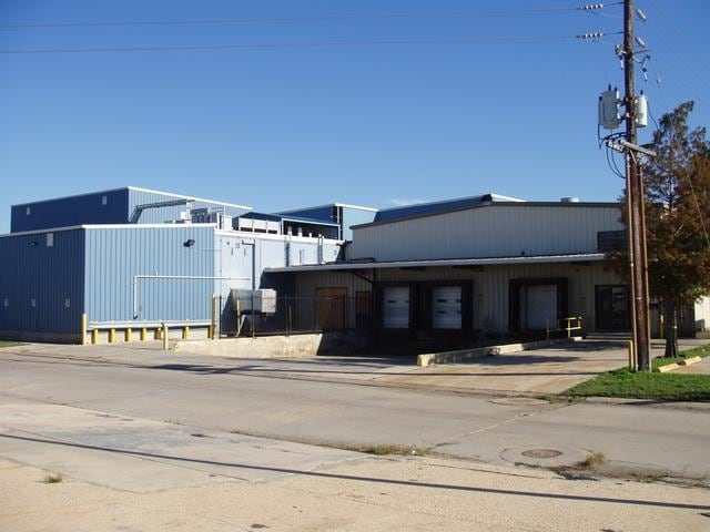 More Photos Of 7850 Townsend Pl, New Orleans Warehouse For Sale