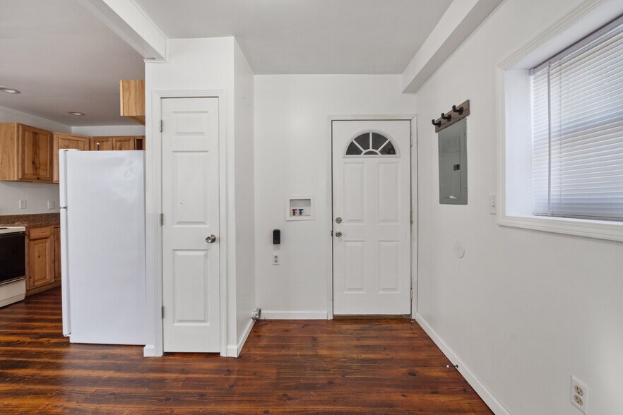 More Photos Of 5346 Canal St, Durhamville Storefront Retail Residential For Sale
