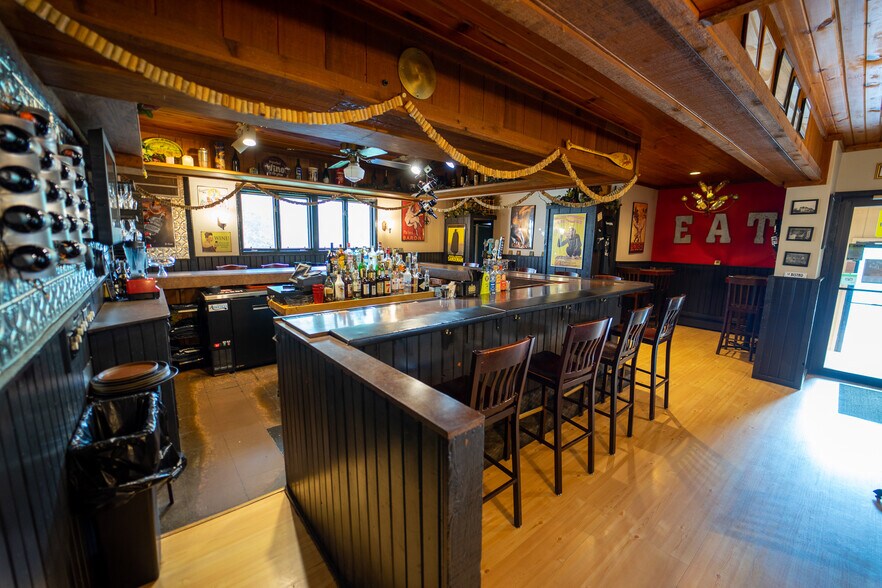More Photos Of 2982 US Highway 63, Barronett Restaurant For Sale