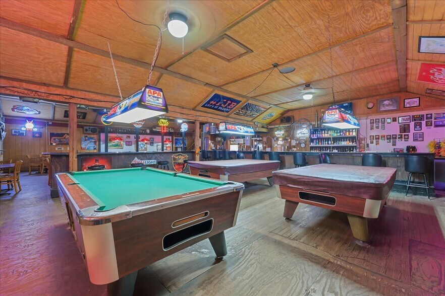 More Photos Of 337 S US Highway 17, East Palatka General Retail For Sale
