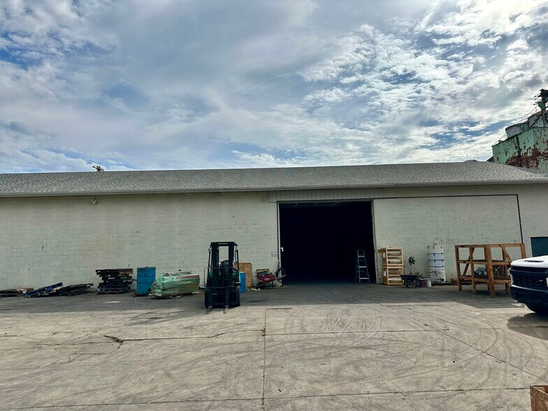 More Photos Of 212 S Pine River St, Ithaca Industrial For Sale