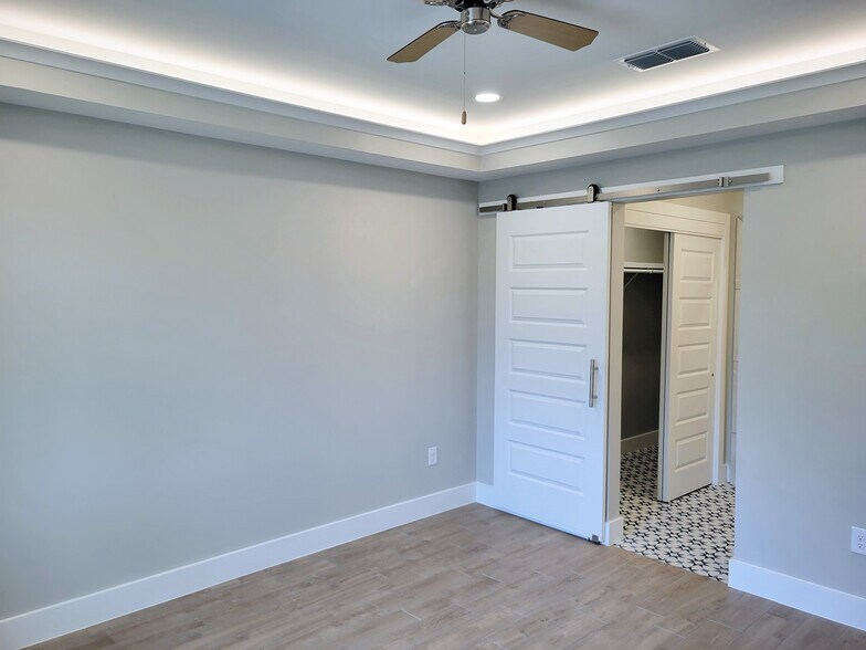 More Photos Of 640 E Mather St, New Braunfels Apartments For Sale