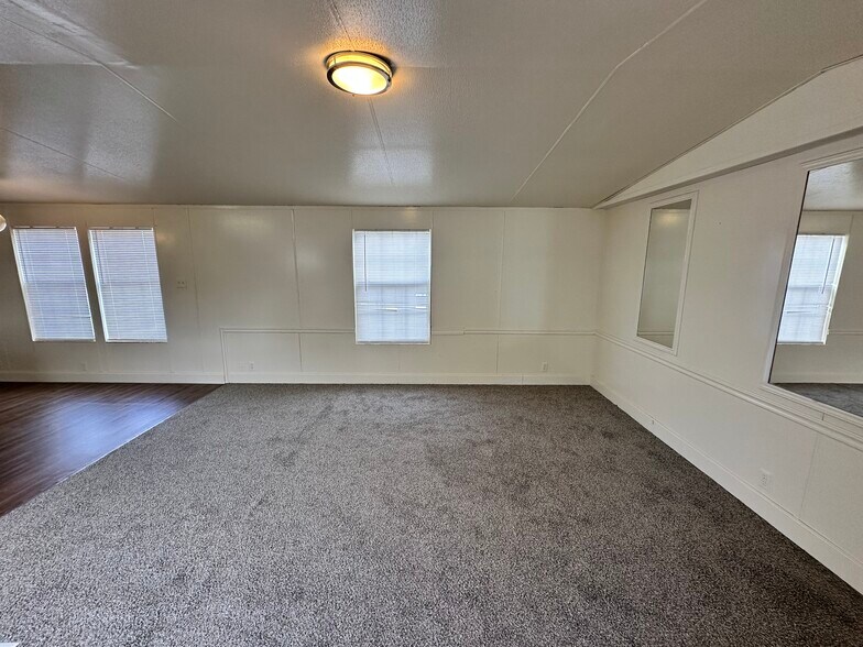 More Photos Of 711 Birch Ln, Billings Manufactured Housing Mobile Home Park For Sale