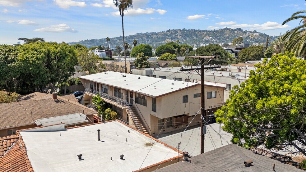 More Photos Of 904 N Spaulding Ave, Los Angeles Apartments For Sale