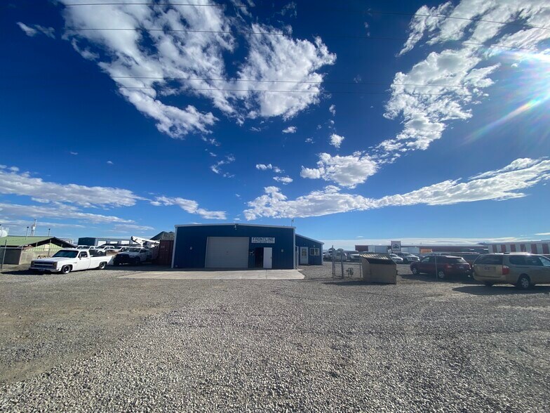 More Photos Of 4420 Airport Rd, Riverton Warehouse For Sale