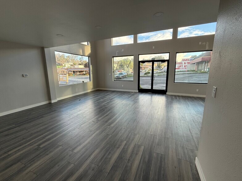 More Photos Of 4980 Appian Way, El Sobrante Loft Creative Space For Lease