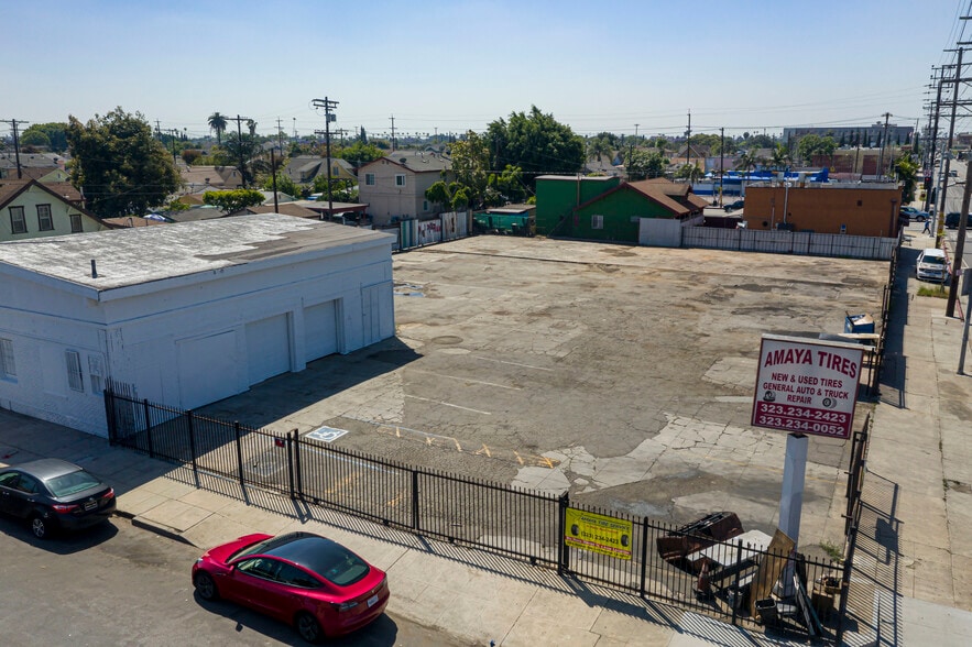 More Photos Of 110 E 62nd St, Los Angeles Auto Repair For Lease