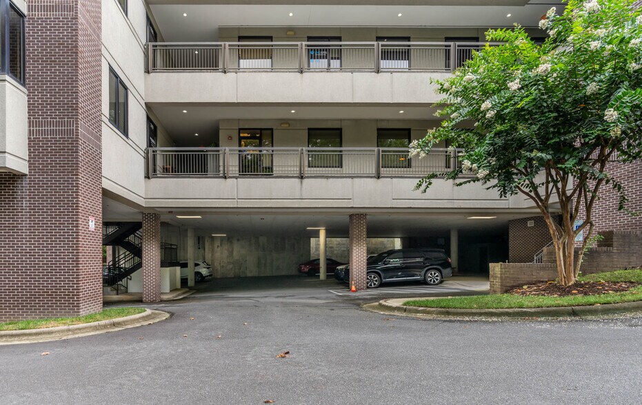 More Photos Of 301 Providence Rd, Chapel Hill Office For Lease