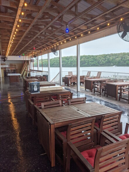 More Photos Of 27485 Cross Ln, Barnett Restaurant For Sale