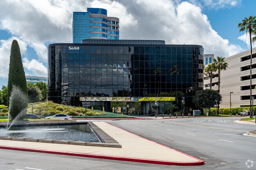 More Photos Of 2100 Main St, Irvine Office For Lease