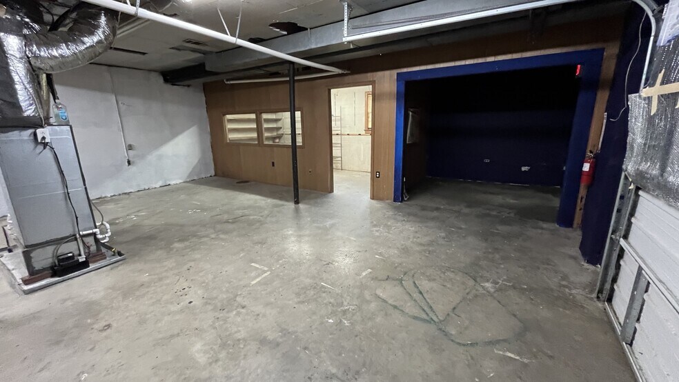 More Photos Of 4985-4991 Bethania Rd, Winston-Salem Office For Lease