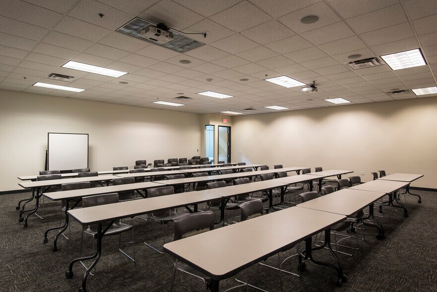 More Photos Of 14647 S 50th St, Phoenix Unknown For Lease