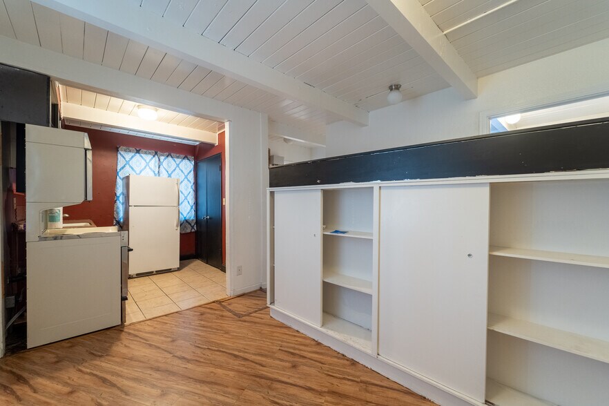 More Photos Of 1107 E Harding Way, Stockton Freestanding For Lease