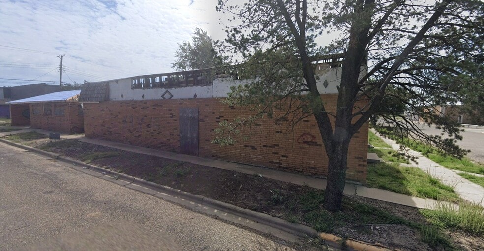 More Photos Of 730 Deahl st, Borger Apartments For Sale