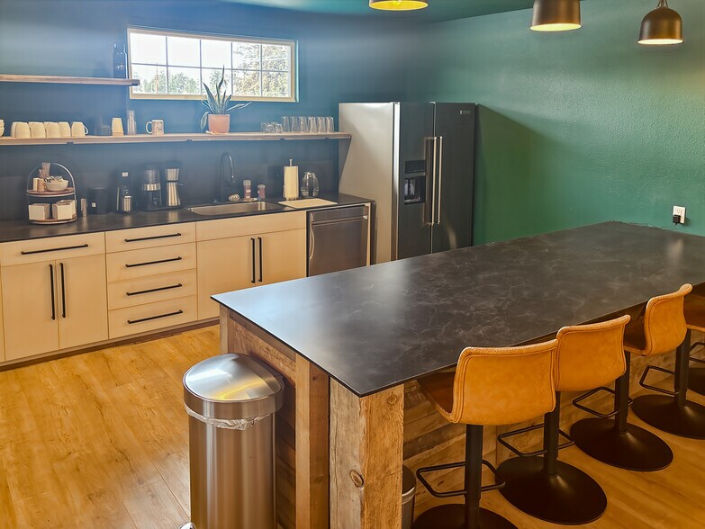 More Photos Of 207 N Fir St, Sisters Coworking Space