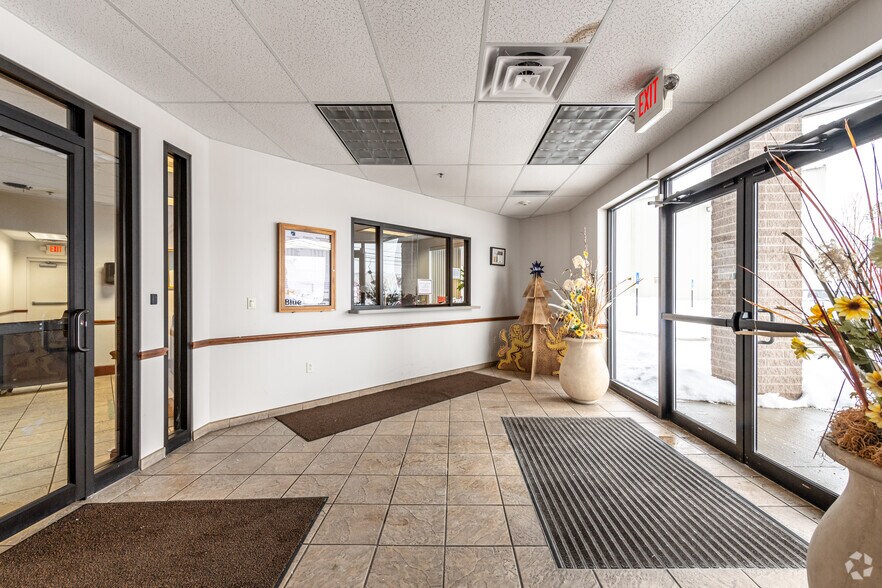 More Photos Of 5900 Pennsylvania Ave, Maple Heights Distribution For Lease