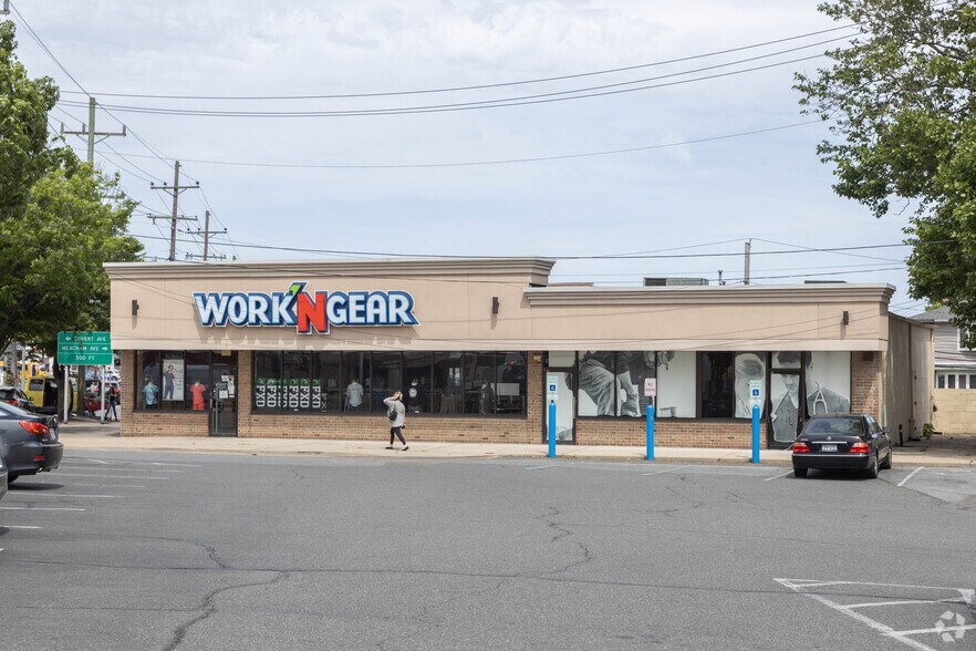 More Photos Of 1397-1415 Hempstead Tpke, Elmont Unknown For Lease