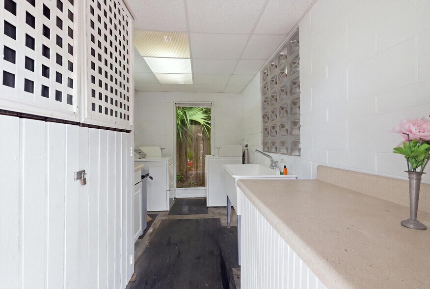 More Photos Of 642 Harwood St, Orlando Apartments For Sale