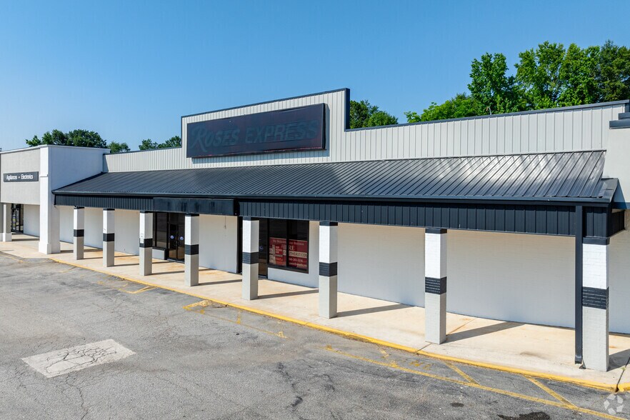More Photos Of 3073-3187 Highway 431, Roanoke Unknown For Lease
