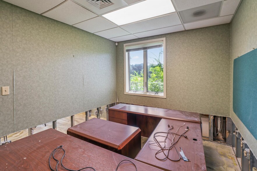 More Photos Of 614 Union Rd, Vineland Office For Sale