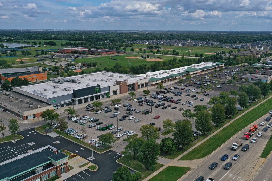 More Photos Of 3108-3124 State Route 59, Naperville Unknown For Lease