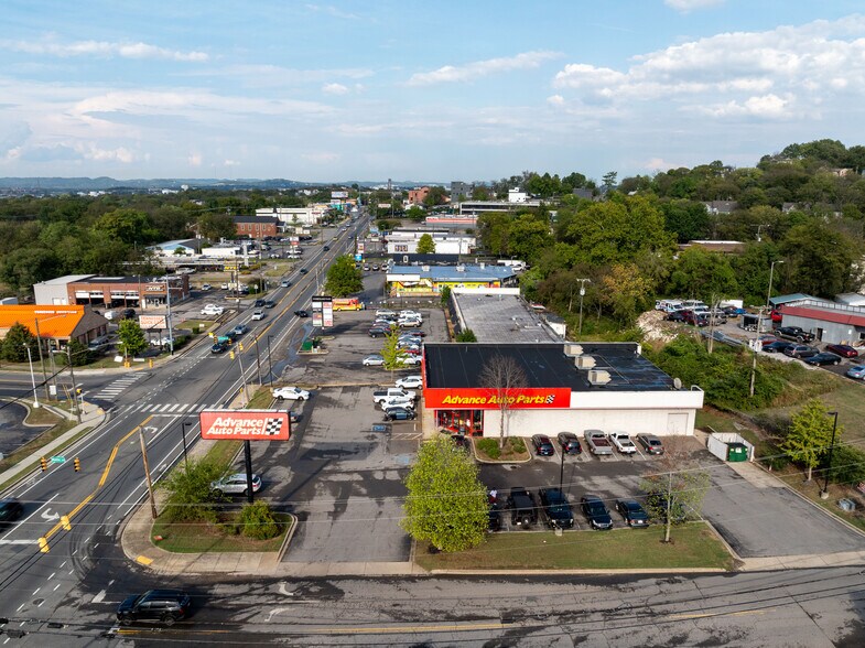 More Photos Of 6399 Charlotte Pike, Nashville Freestanding For Sale