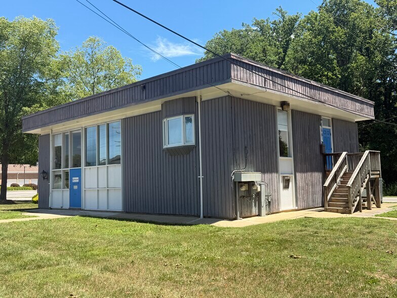 More Photos Of 2981 Solomons Island Rd, Edgewater Office For Sale