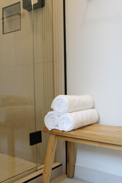 More Photos Of 2031-2051 Store St, Victoria Coworking Space