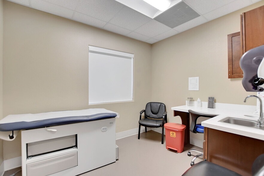 More Photos Of 264 N Highland Springs Ave, Banning Medical For Sale