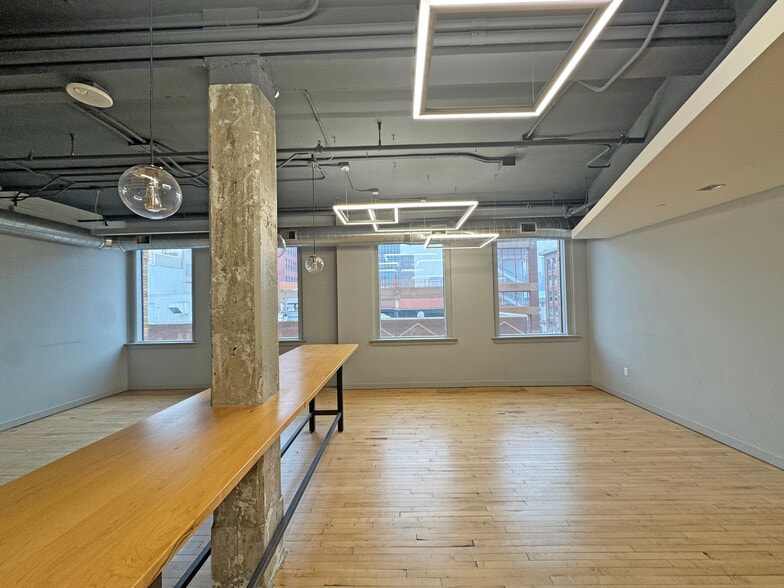 More Photos Of 89 Ionia Ave NW, Grand Rapids Office For Lease