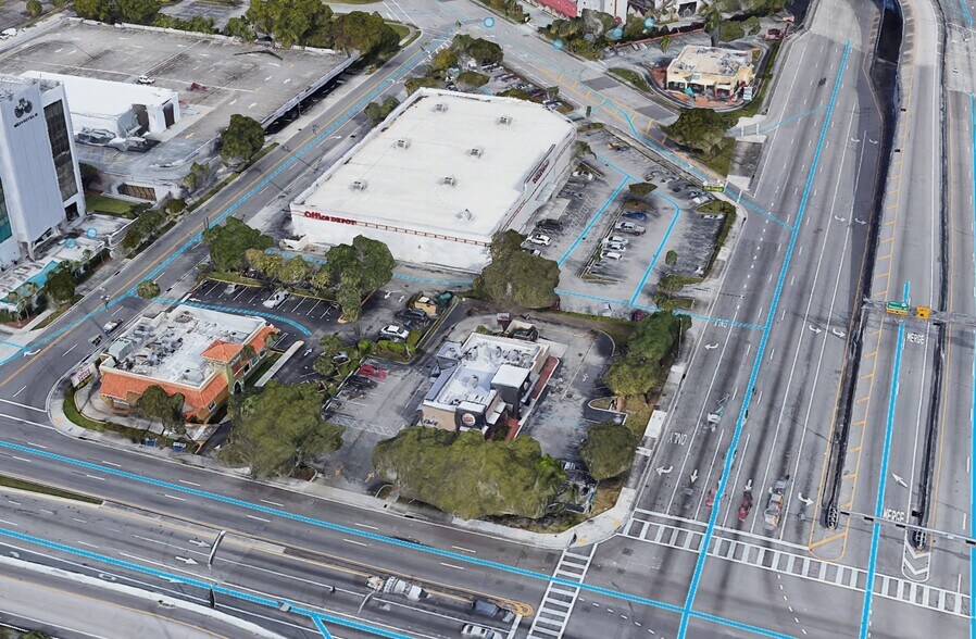 More Photos Of 3600 Le Jeune Rd, Miami Freestanding For Lease