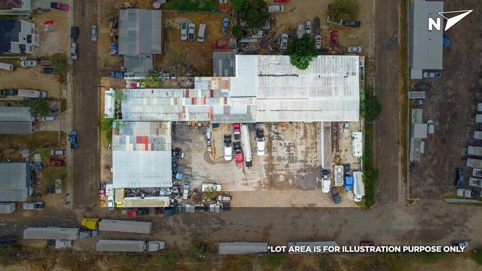 More Photos Of 300 N Ejido Ave, Laredo Industrial For Sale