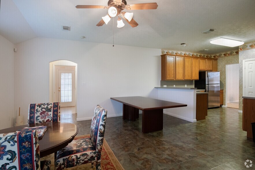 More Photos Of 14504 North Fwy, Houston Office For Lease