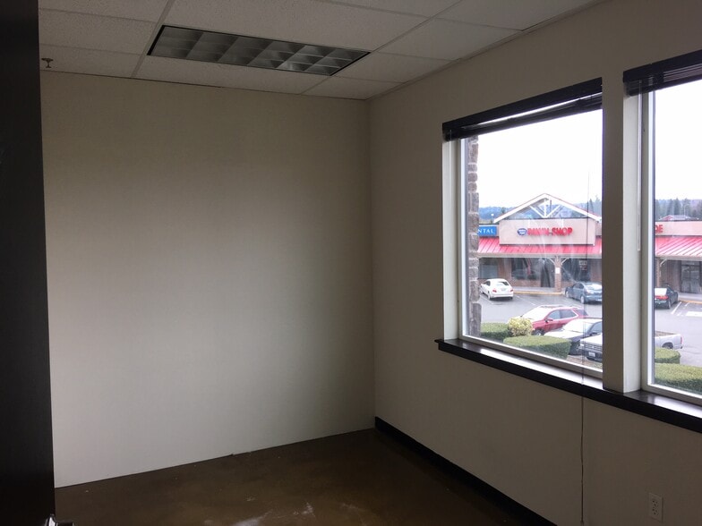 More Photos Of 3204 Smokey Point Dr, Arlington Office For Lease