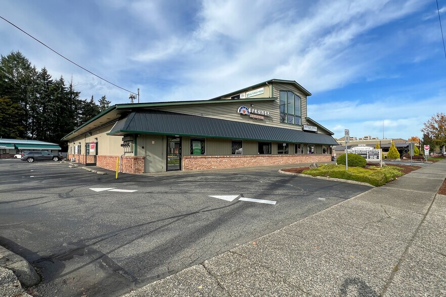 More Photos Of 1025 Black Lake Blvd SW, Olympia Light Manufacturing For Sale