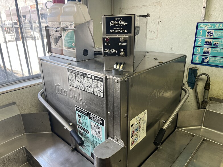 More Photos Of 4151 N Sierra Way, San Bernardino Restaurant For Sale