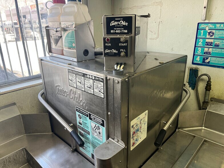 More Photos Of 4151 N Sierra Way, San Bernardino Restaurant For Sale