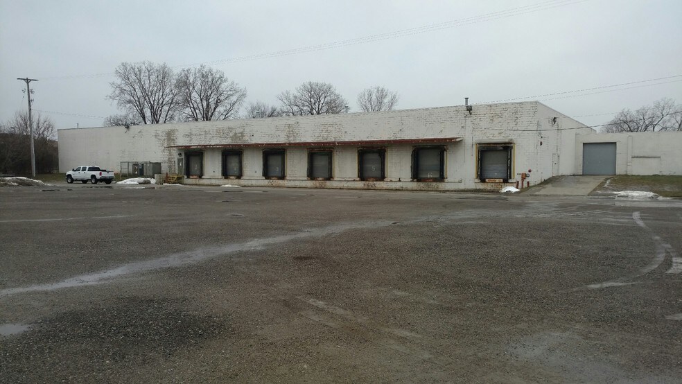More Photos Of 3086 E Court St, Flint Warehouse For Sale