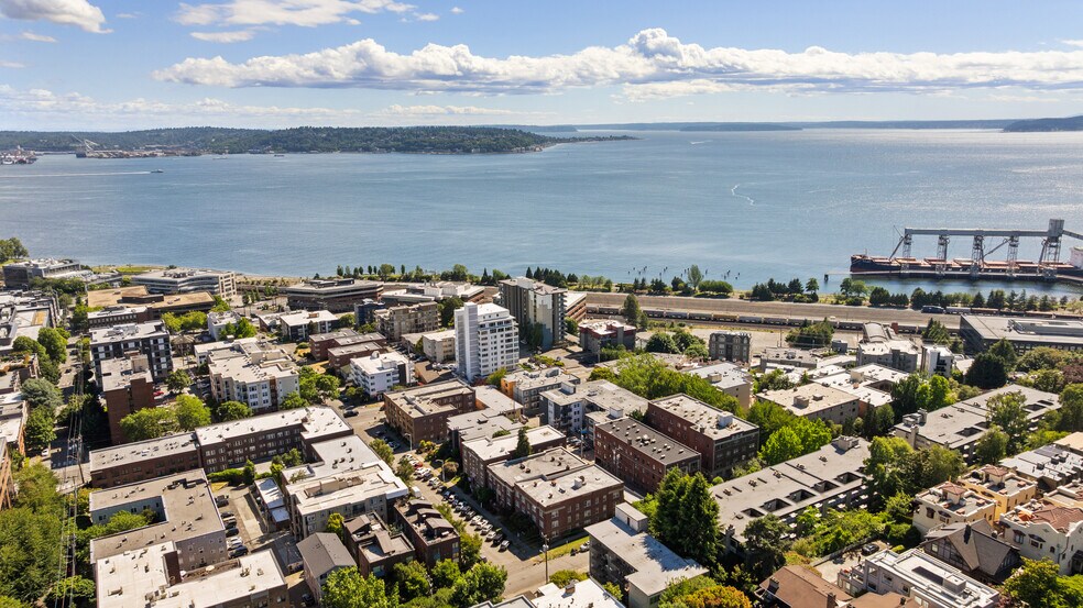 More Photos Of , Seattle Multifamily For Sale