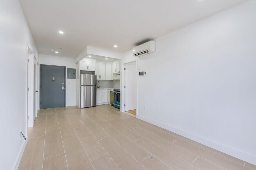 More Photos Of 16502 Sanford Ave, Flushing Apartments For Sale